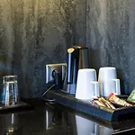 Plaza Premium فندق