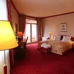Plaza Premium شفيرين