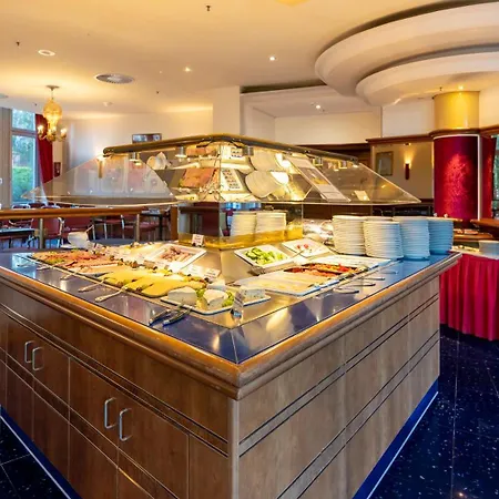 Готель Plaza Premium Шверін