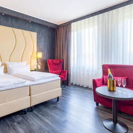 Готель Plaza Premium Шверін