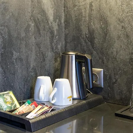 Hotel Plaza Premium 4*