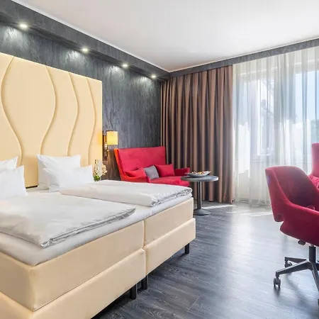Готель Plaza Premium Шверін