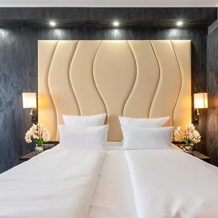 Plaza Premium Schwerin Sure Collection By Western