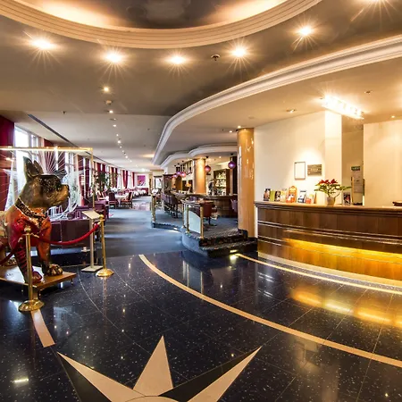 Plaza Premium Hotel