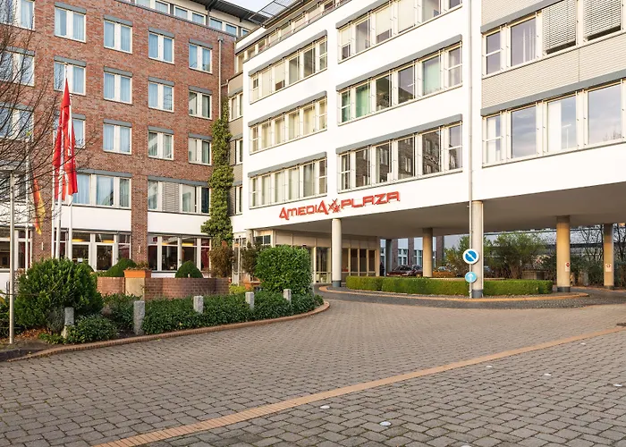 Hotel Plaza Schwerin; Sure Collection By Western 4*