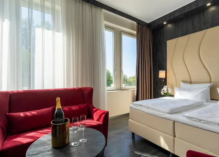 Plaza Schwerin; Sure Collection By Western Hotel Schwerin (Mecklenburg-Vorpommern)