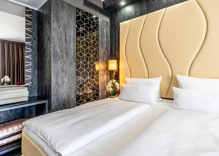 Plaza Schwerin; Sure Collection By Western Hotel